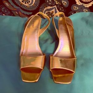 Fioni Gold 3” heel sandals. The perfect shoe